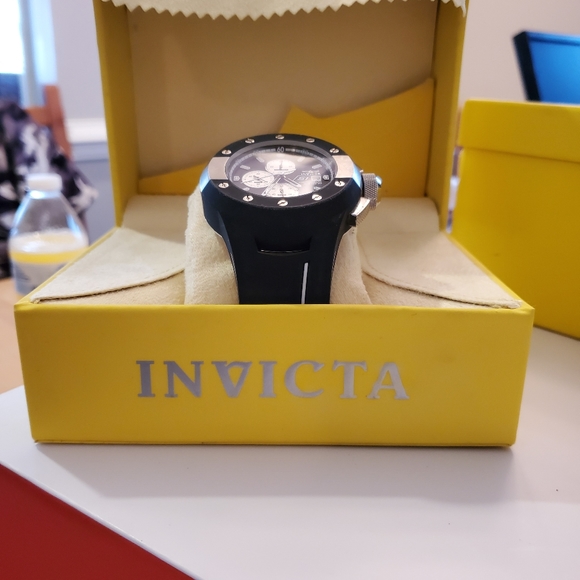 INVICTA WATCH - Picture 3 of 7